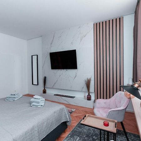 Petit Luxe Apartment Viena Exterior foto